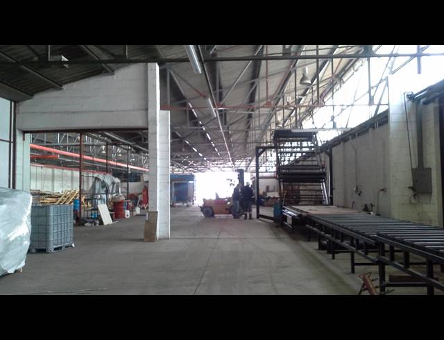 3,000M² FACTORY TO LET IN BLACKHEATH INDUSTRIAL
